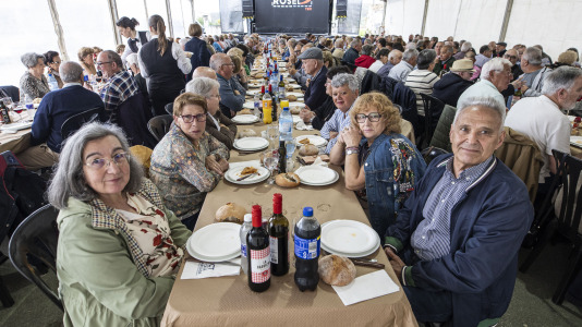 Malpica rindió homenaje a sus mayores en una nueva edición de la fiesta de la tercera edad de la que disfrutaron los vecinos