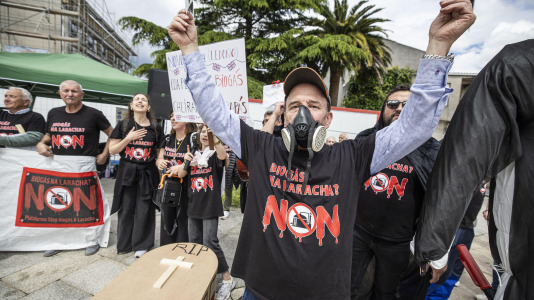 Manifestación contra la planta de biogás en A Laracha