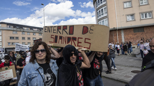 Manifestación contra la planta de biogás en A Laracha