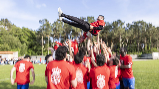 El San Lorenzo se proclamó campeón de la Liga da Costa en la última jornada, derrotar al Corcubión por 2 goles a 0