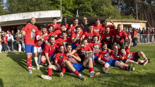 El San Lorenzo se proclamó campeón de la Liga da Costa en la última jornada, derrotar al Corcubión por 2 goles a 0