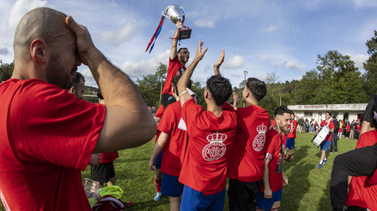 El San Lorenzo se proclamó campeón de la Liga da Costa en la última jornada, derrotar al Corcubión por 2 goles a 0