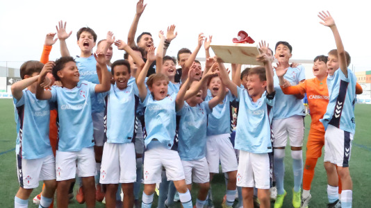 El Celta ganó la 16ª edición del Torneo Alevín F-11 Luis Calvo en un derbi en el que el Deportivo falló un penalti que podría haber cambiado el rumbo de la final