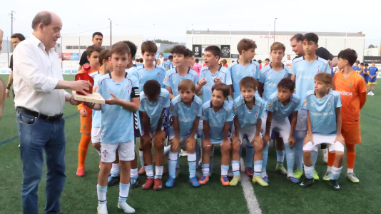 El Celta ganó la 16ª edición del Torneo Alevín F-11 Luis Calvo en un derbi en el que el Deportivo falló un penalti que podría haber cambiado el rumbo de la final