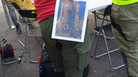 Más de un centenar de personas participaron este jueves en el simulacro de incendio forestal que tuvo lugar en Fisterra con el objetivo de comprobar la coordinación de los servicios implicados con los centros de coordinación de emergencias