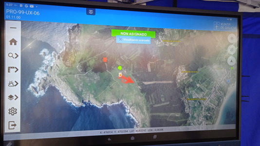 Más de un centenar de personas participaron este jueves en el simulacro de incendio forestal que tuvo lugar en Fisterra con el objetivo de comprobar la coordinación de los servicios implicados con los centros de coordinación de emergencias