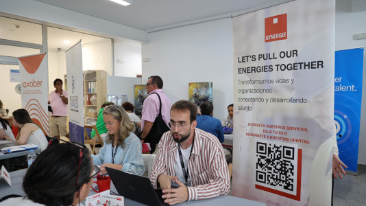 Feria de empleo sénior en Carballo (7)