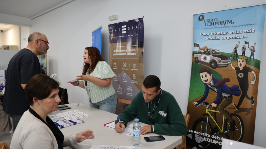 Feria de empleo sénior en Carballo (13)