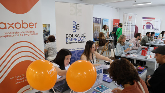 Feria de empleo sénior en Carballo (14)