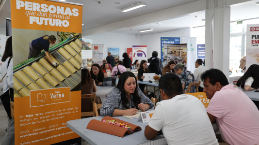 Feria de empleo sénior en Carballo (18)