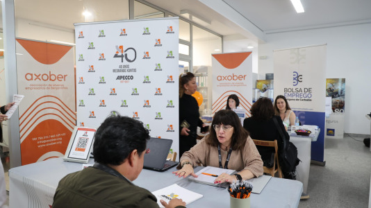 Feria de empleo sénior en Carballo (23)