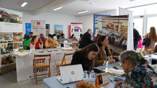 Feria de empleo sénior en Carballo (25)