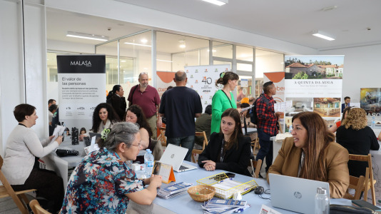 Feria de empleo sénior en Carballo (28)