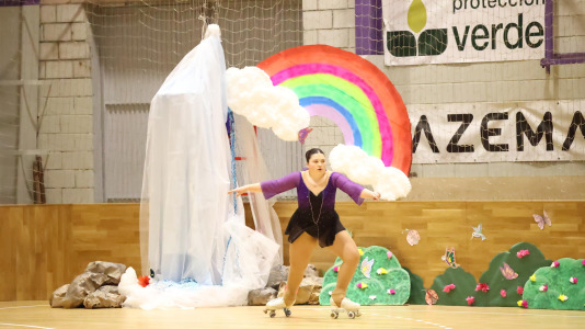 Exhibición de fin de curso de la Escola Lubiáns de patinaje (44)