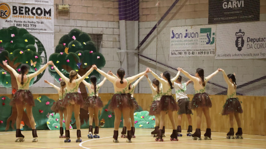 Exhibición de fin de curso de la Escola Lubiáns de patinaje (4)