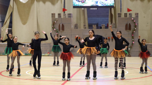Exhibición de fin de curso de la Escola Lubiáns de patinaje (10)