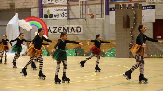 Exhibición de fin de curso de la Escola Lubiáns de patinaje (14)