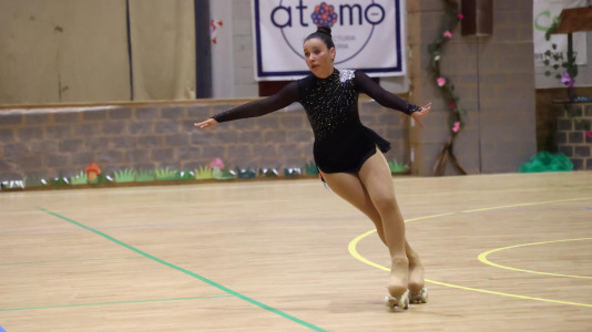 Exhibición de fin de curso de la Escola Lubiáns de patinaje (15)