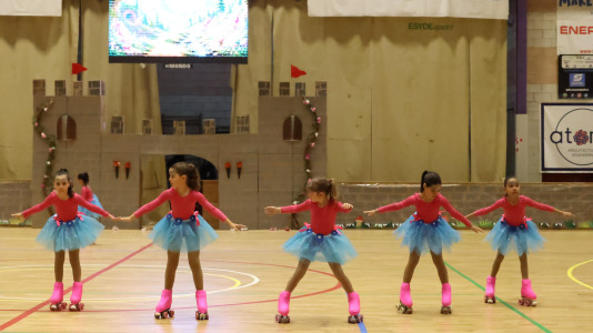 Exhibición de fin de curso de la Escola Lubiáns de patinaje (20)
