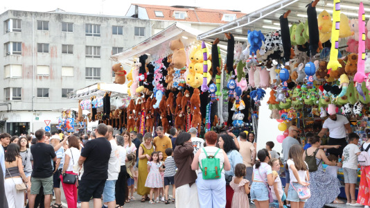 El San Xoán de Carballo vivió este viernes una jornada festiva dedicada a los más pequeños