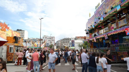 El San Xoán de Carballo vivió este viernes una jornada festiva dedicada a los más pequeños