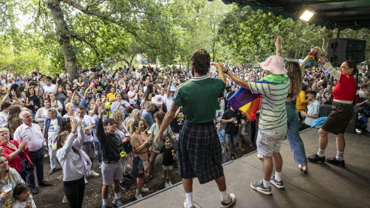 Los carballeses despidieron el San Xoán con la fiesta más familiar en el bosque do Añón
