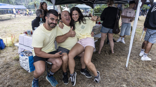 Decenas de familias de la comarca se dieron cita en Baio para disfrutar de la tradicional Festa da Carballeira