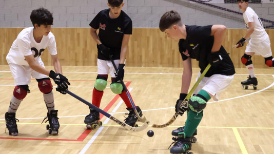 Más de 300 jugadores se reúnen desde este viernes en el torneo organizado por Escola Lubiáns, la única competición de este formato en Galicia.