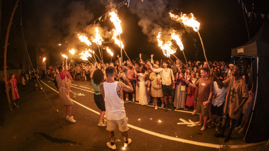 El Lume Irmandiño volvió a encender Vimianzo durante el Asalto ao Castelo
