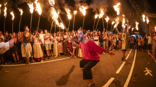 El Lume Irmandiño volvió a encender Vimianzo durante el Asalto ao Castelo