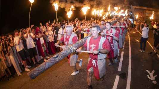 El Lume Irmandiño volvió a encender Vimianzo durante el Asalto ao Castelo