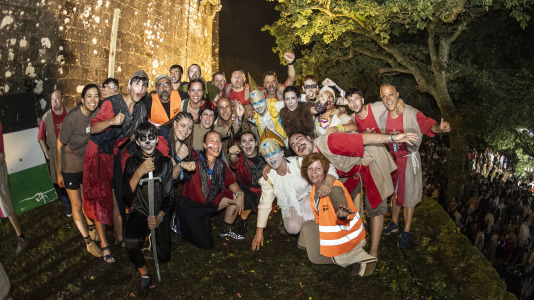 El Lume Irmandiño volvió a encender Vimianzo durante el Asalto ao Castelo