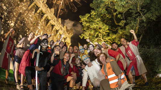 El Lume Irmandiño volvió a encender Vimianzo durante el Asalto ao Castelo