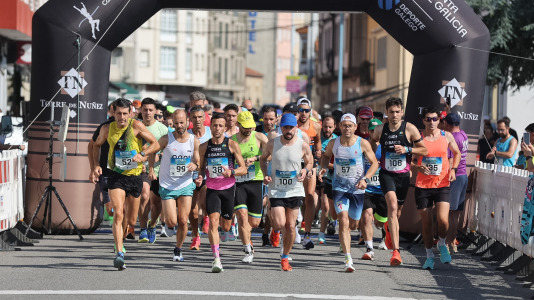 Más de 300 corredores se dieron cita este domingo para participar en la segunda edición de la carretera laxense en una jornada muy calurosa