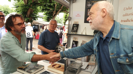 Praza dos Libros de Carballo (54)
