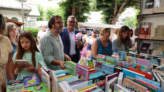 Praza dos Libros de Carballo (55)