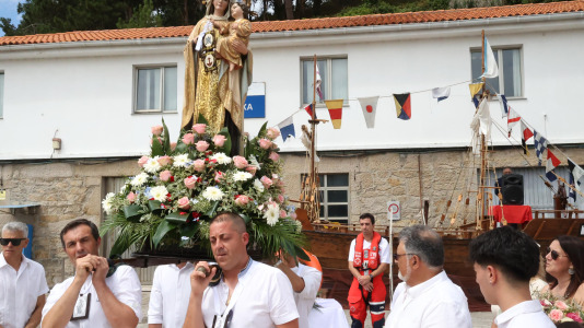 Fiestas y procesión del Carmen en Corme (39)