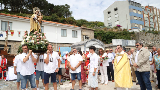 Fiestas y procesión del Carmen en Corme (41)